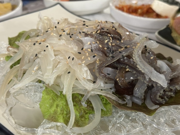  총총) 산오징어가 나왔다! 기본안주 잘 나오는 ‘호남수산’ (+통닭)