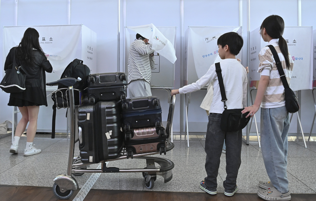 지금 <b>사전 투표율</b>이 <b>역대급</b>인 이유