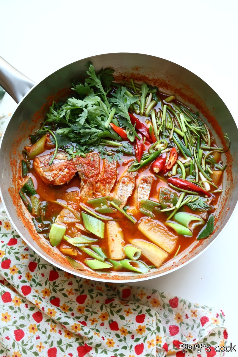 참돔 매운탕 끓이는법 양념 생선 요리 도미 매운탕 레시피
