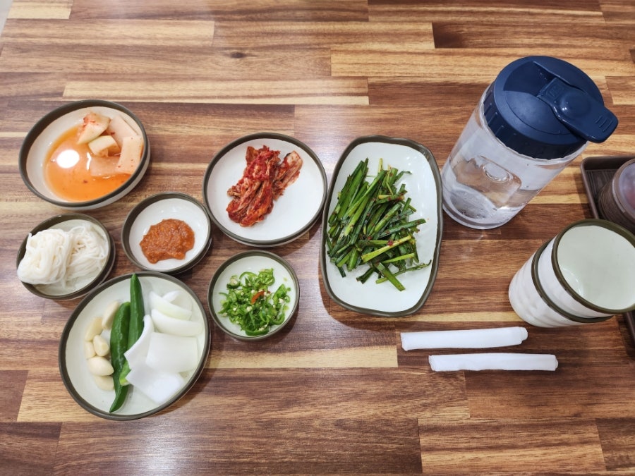 장수돼지국밥 왜관점 사진 3