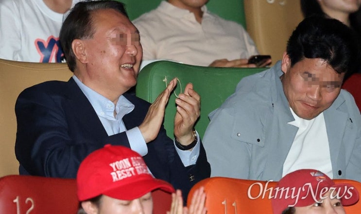 선관위 사무총장 “<b>사전투표</b> <b>관리</b><b>부실</b> 책임 통감…국민께 깊이... 