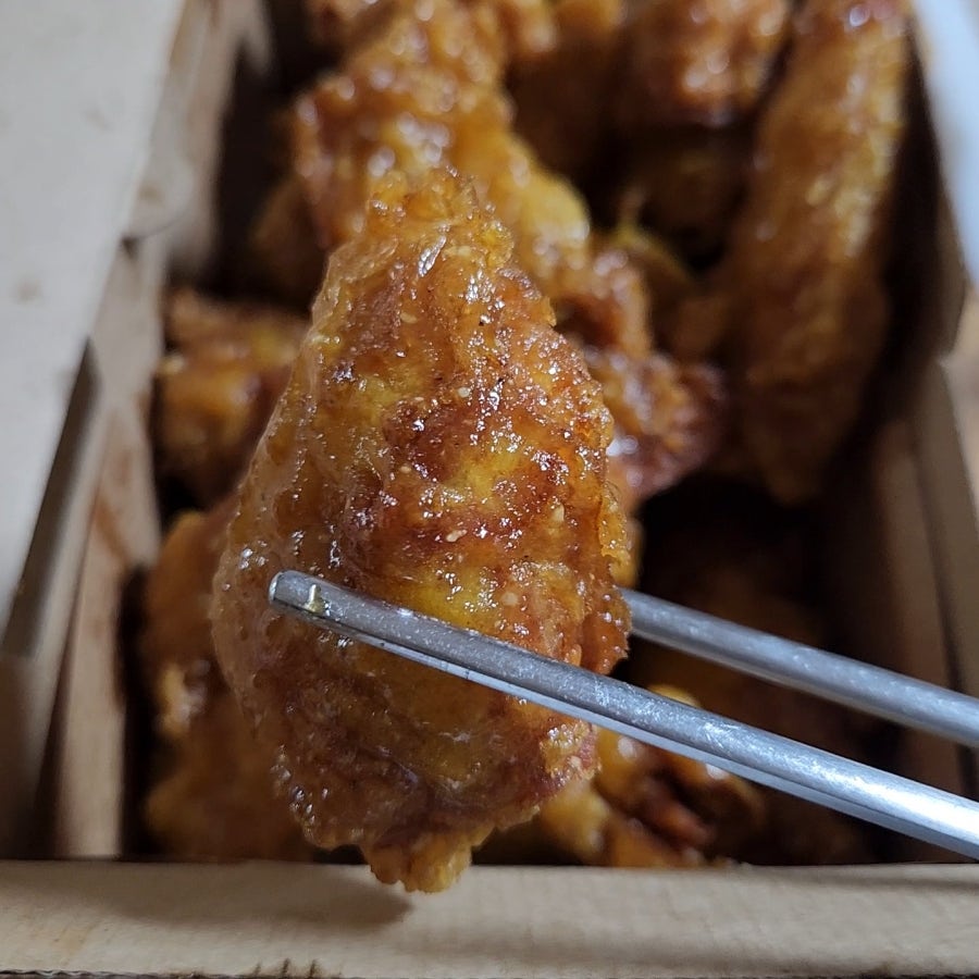 교촌치킨 덕천역점 사진 3