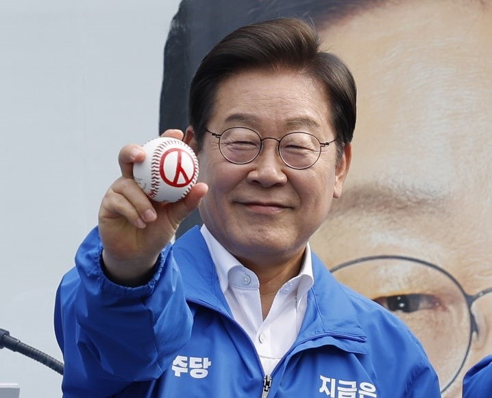 <b>이재명</b>, 강원·충북 <b>유세</b> 총력... 사위” 강조하며 <b>막판</b> 표심 공략