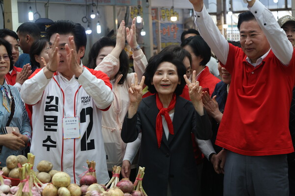 [긴급] <b>유시민 설난영</b> 비하 발언 논란, 이준석 강력 <b>비판</b>!... 