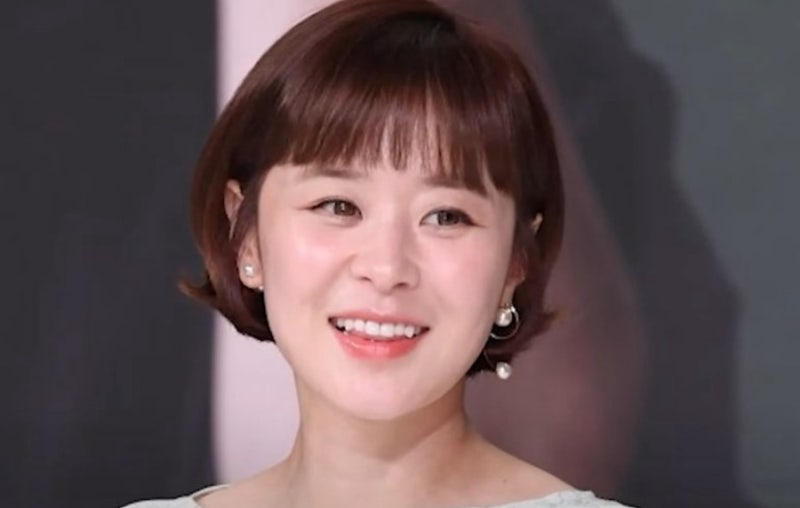 최강희 사주, 47세 최강의 동안외모 최강희의 사주 분석