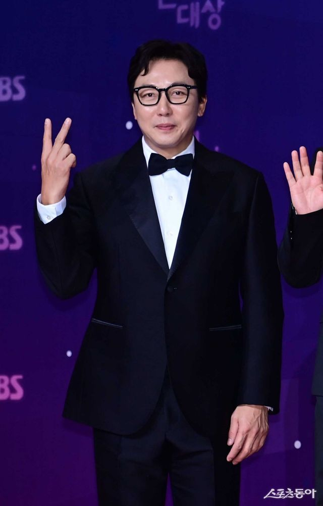 ‘<b>노빠꾸</b>’ 법적 분쟁…<b>탁재훈</b> “지분도, 관련도 없다”