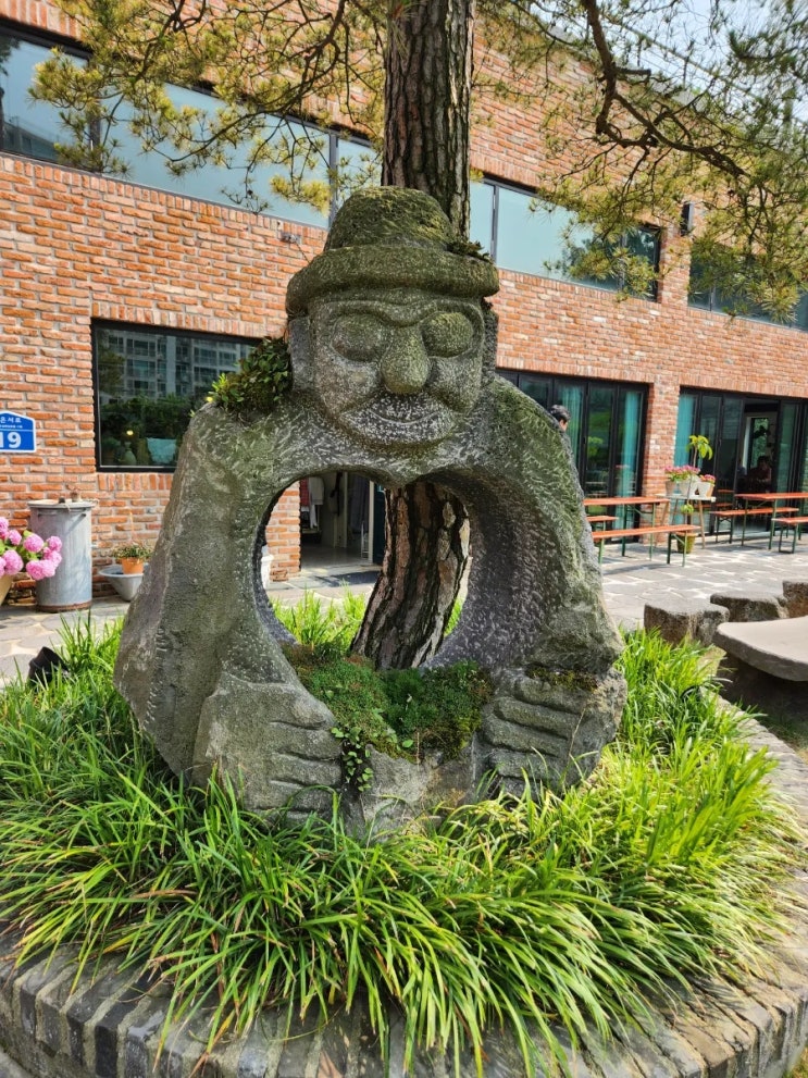  더노은로 카페