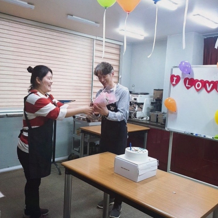  [커피리뷰] 창원바리스타학원, 핸드드립 기술 배우기에 최적!