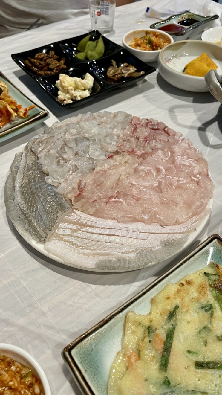정말 오래간만에 후배들과의 만남 가성비 좋은 진해맛집 장천회센타