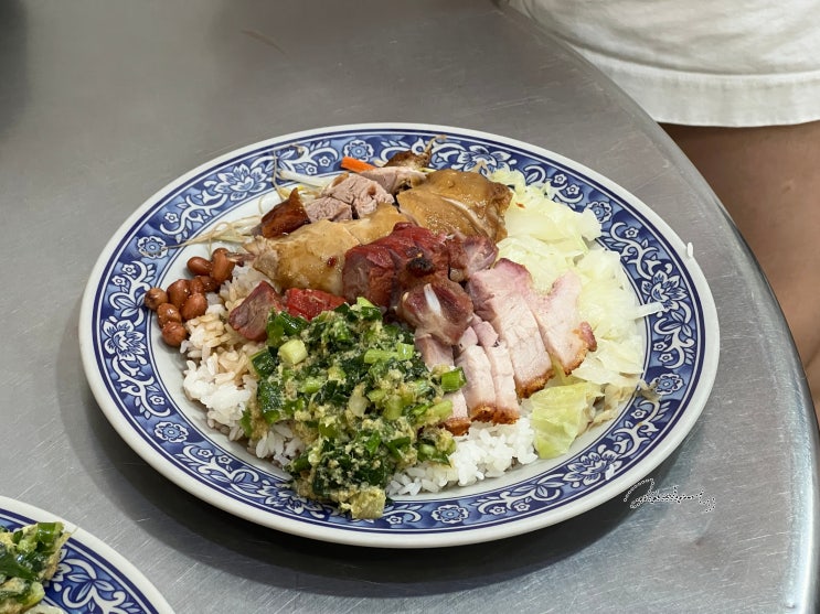  대만 가오슝 여행 맛집, 오리구이 덮밥, CP값이 높고 맛있습니다.