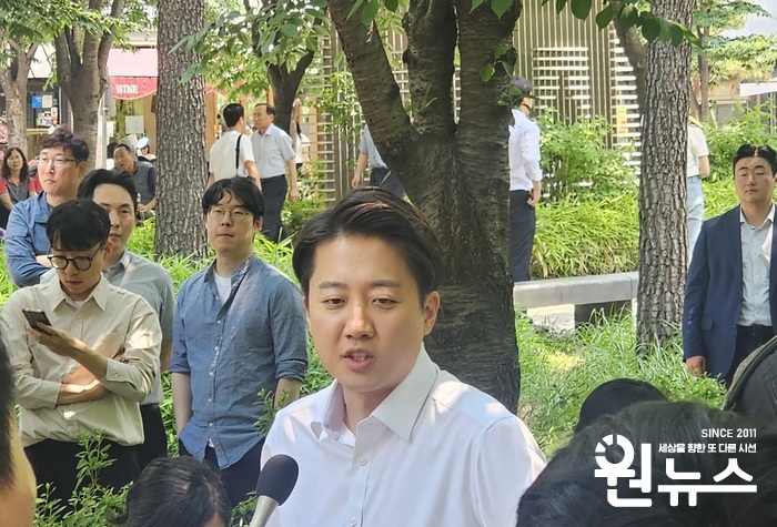 "전 국민이 목격한 성희롱"...<b>이준석</b> 발언, 국회 <b>징계</b>안 발의... 