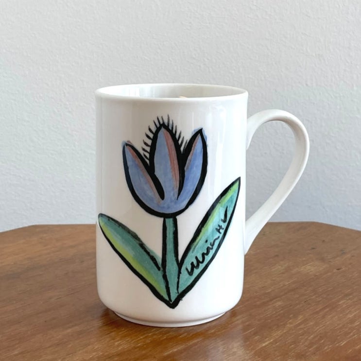  Kosta Boda Tulipa 머그컵 – Blue 컬러 by Ulrica Hydman Vallien