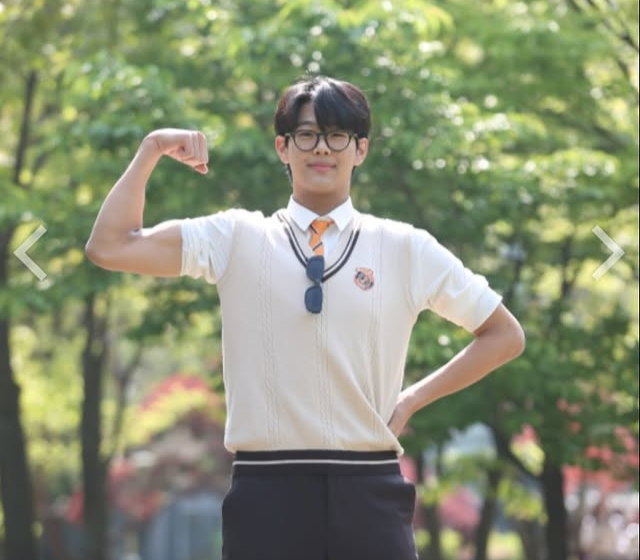 키 194cm? 이종혁 아들 준수, 폭풍 성장 중인 근황에 팬들 깜짝! 훈훈한 비주얼까지 ‘눈길’