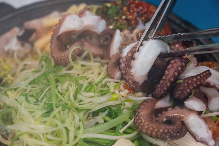  여수 해물삼합 맛집에서 돌문어삼합을 즐겼어요!