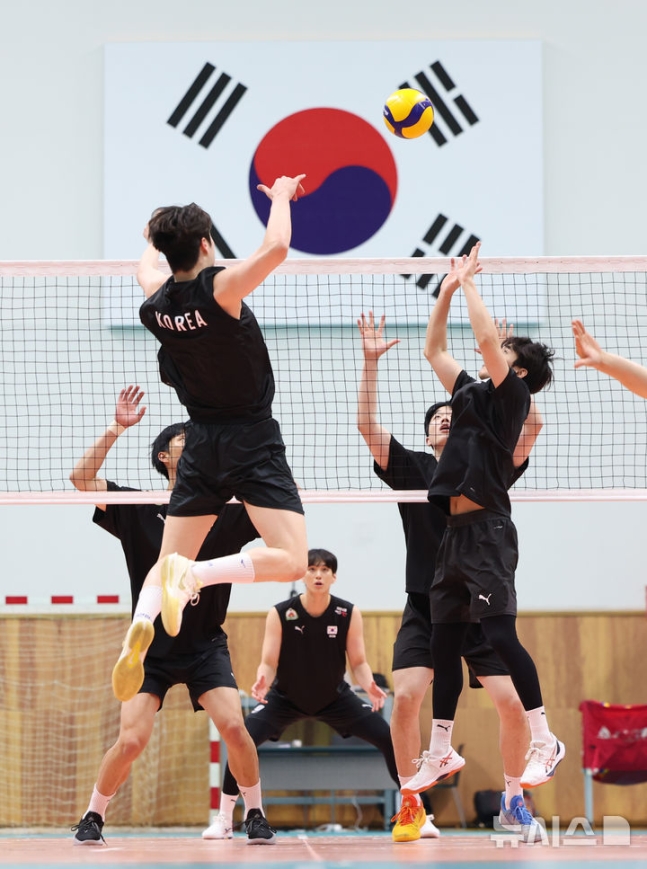 11년 만에 세계선수권 출전! <b>네덜란드 평가전</b>부터 시작된다