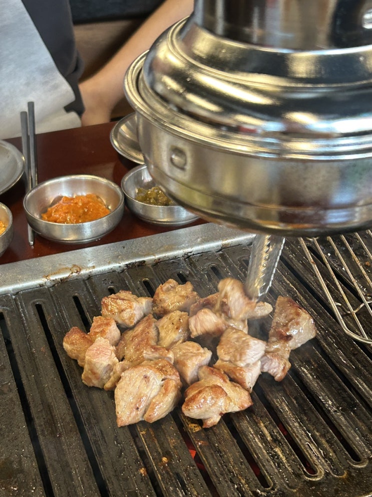 철산고기집! 정통 숯불로 구워먹는 주먹고기 뭉텅