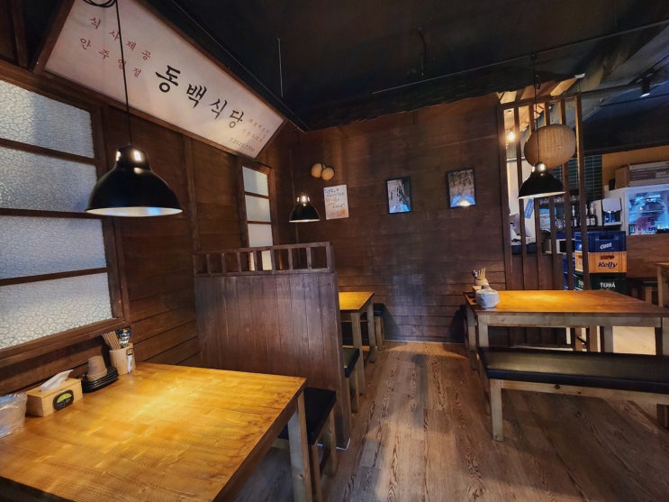  친구들과의 특별한 저녁, 영통역술집 동백연화 영통점에서 즐겼어요.