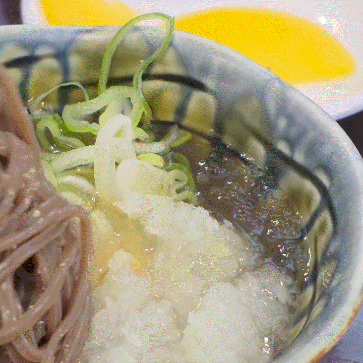  메밀소바 + 찐만두 = 여름 입맛 살리는 조합!
