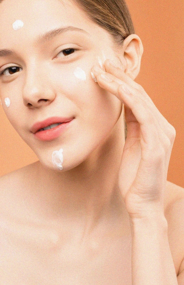  수분 공급을 위한 스킨케어 루틴