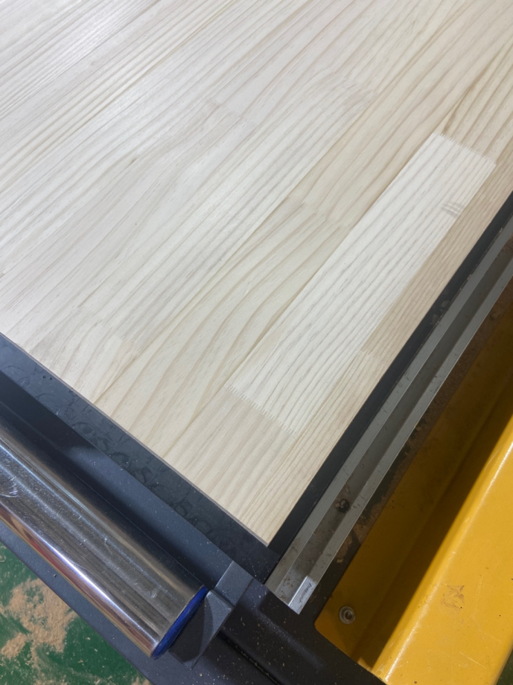  MDF 라디에타파인 특징과 목재 CNC
