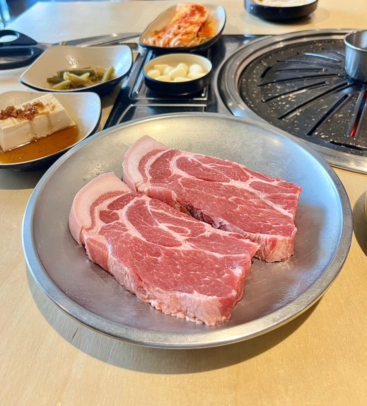  한남역 고기집 <백년손님> – 목살, 오겹살, 비냉까지 제대로 즐긴 고기 맛집! 한남동 회식장소 추천