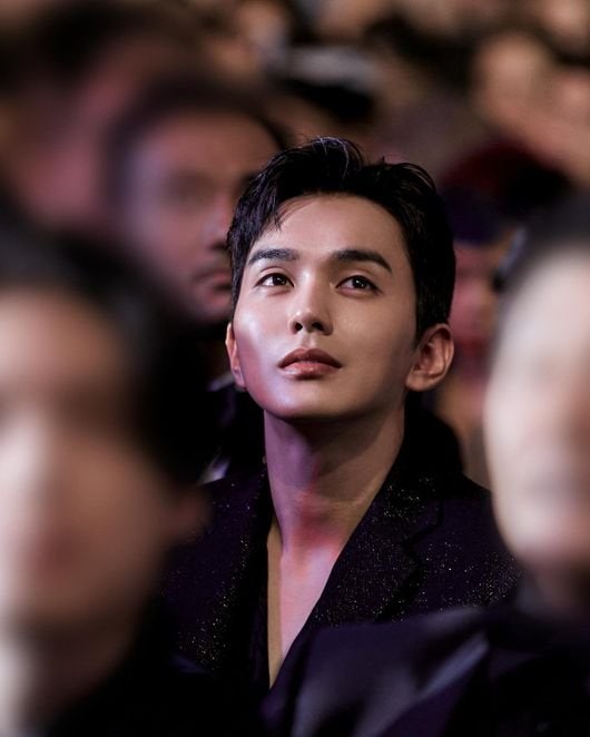 Yoo Seung-ho: Not Only His Visuals Aren't Overshadowed by Cha Eun-woo in a Two-Shot, But Also His Acting Skills