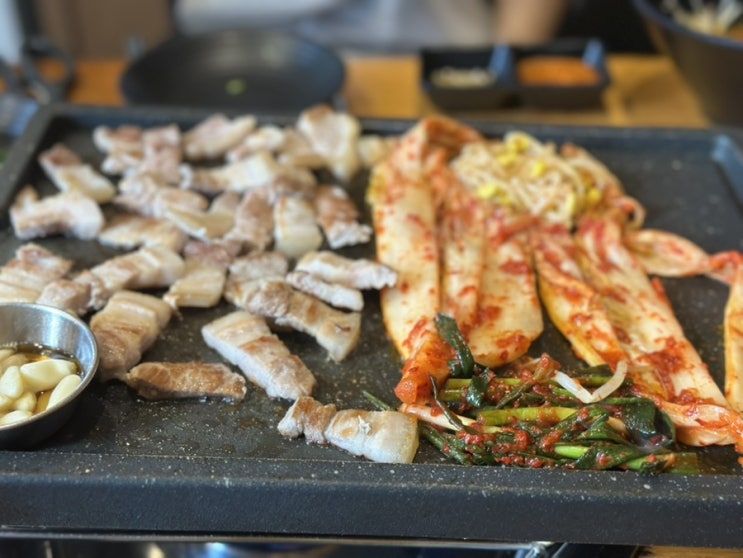 탄방동 삼겹살 맛집 고백집 회식, 가족모임 회식 추천
