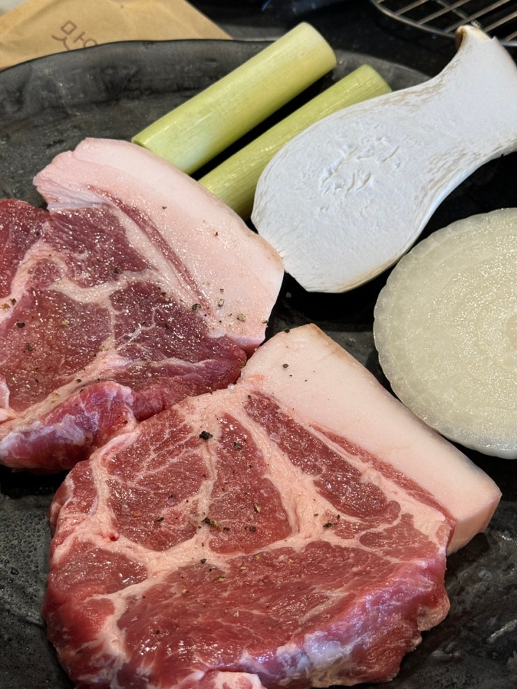  제주 서귀포 고기 맛집 ‘돌담’ 깔끔하고 넓은 고기집을 찾는다면 여기!