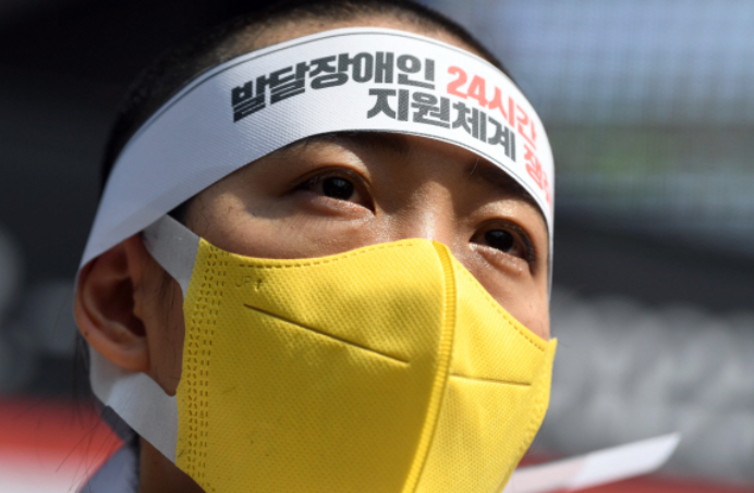 장혜영 프로필,나이 고향 학력 경력 가족 종교 정의당 국회의원 성향 최근근황,영화감독 여....
