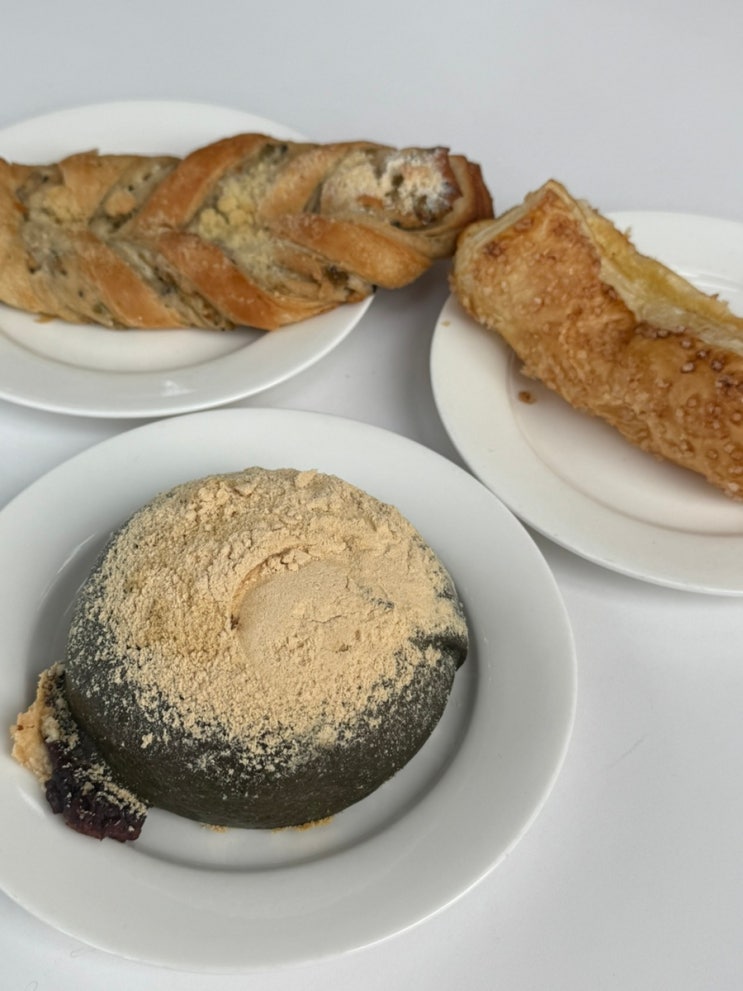  고양 대형 카페 물구리빵집 베이커리 맛집!