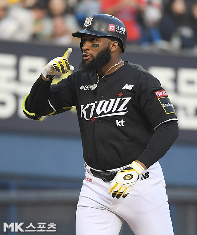 [KBO]KT <b>로하스</b> 외국인 통산 <b>홈런</b> 순위 174개까지 -2개 두산... 