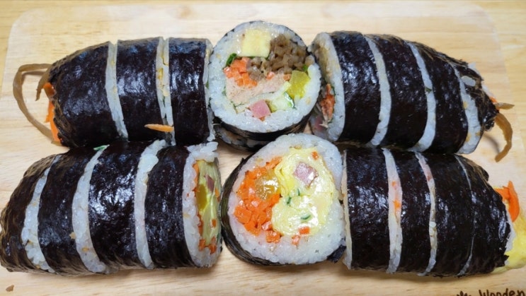  [부전동]계란말이가 통으로 들어간 부전시장 맛집 '왕김밥'