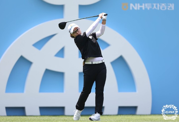 18번 홀 퍼트”… <b>정윤지</b>, 3년 만에 <b>KLPGA 통산 2승</b> 달성