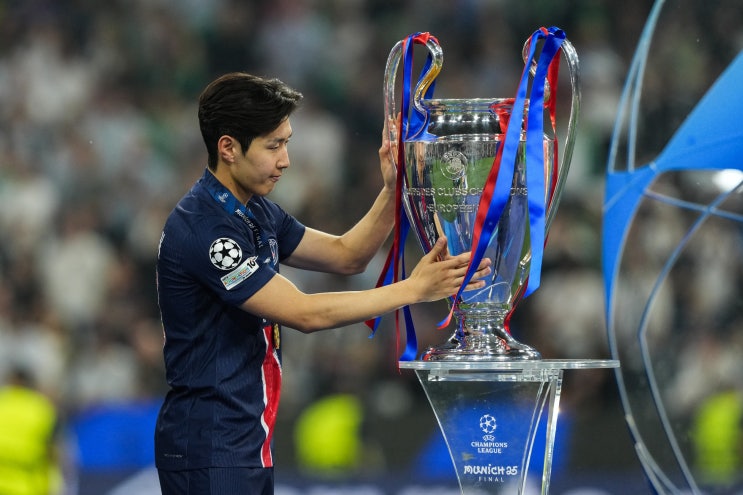 <b>이강인 챔스</b> 메달 받았지만 UEFA 공식 우승자 아니다? 그... 
