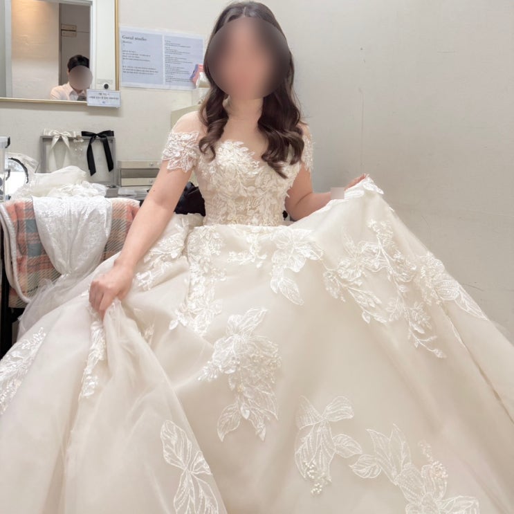  가을스튜디오 블랙라벨 포함  촬영드레스 가봉 했어요