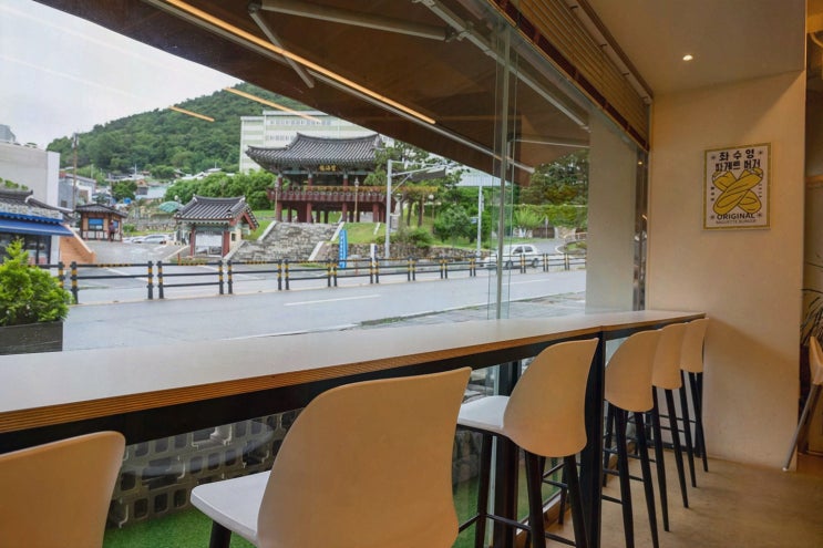  좌수영바게트버거, 여수이순신광장맛집으로 특별한 데이트를 즐기다