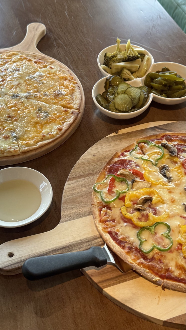  맛있는 피자와 스파게티 드시러 양평 애견 동반 리조트 펫리퍼블릭으로 오세요