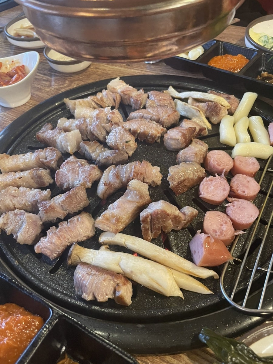 돈삼오왕소금구이 칠곡점 사진 6