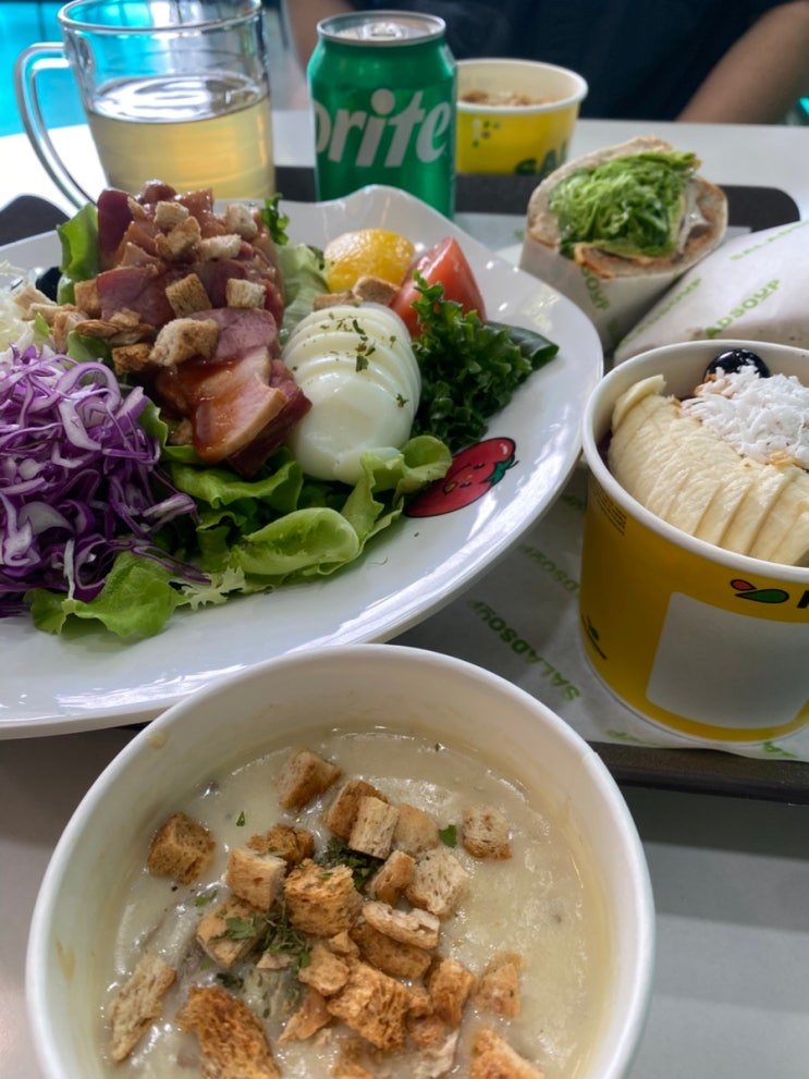  푸짐한 군산샐러드 두툼한 샌드위치 맛집 찾고 있다면 샐럽스프군산미장점으로 만년다이어터 이경탁의 샐럽스프추천메뉴