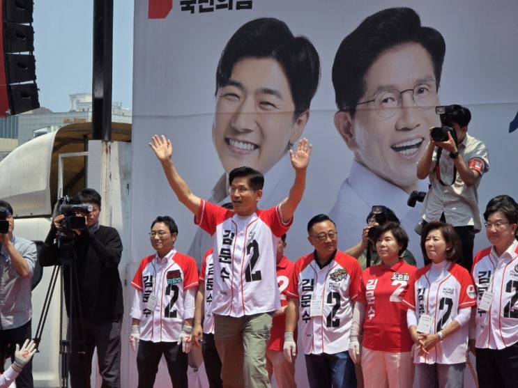 [<b>김문수</b>가 이기는 길 - 16편] <b>김문수</b> 후보 드디어 <b>골든크로스</b>를... 