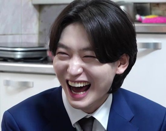 <b>김용빈</b>, 180도 달라진 삶 "<b>임영웅</b>도 못한 8주 연속 인기투표... 