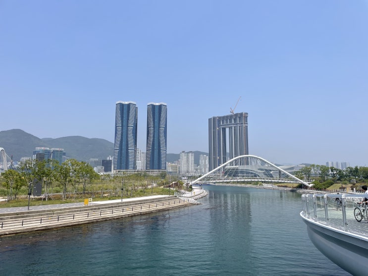  부산 아이와 가볼만한 곳 산책하기 좋은 부산항북항 친수공원