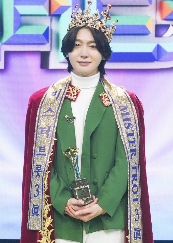 '트로트계 샛별' <b>김용빈</b>, 알고 보니 <b>샤이니</b>로 <b>데뷔</b>할 뻔!... 