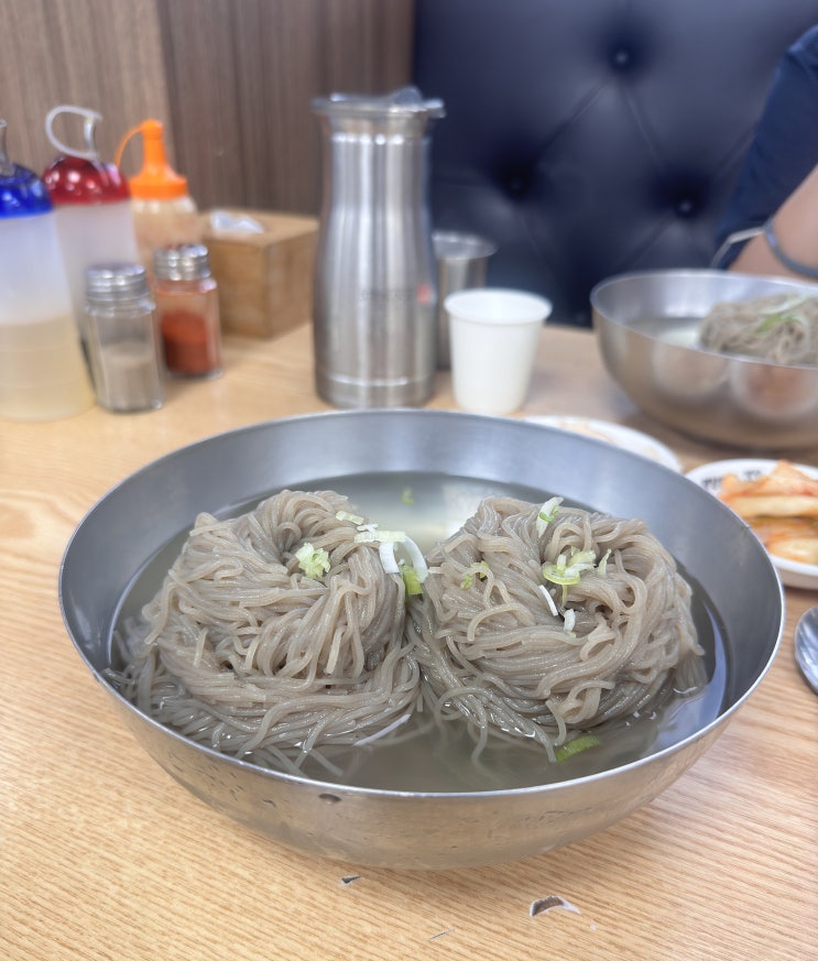  평양냉면에 열광할까 심플하지만 깊은 팽냉 매력 분석