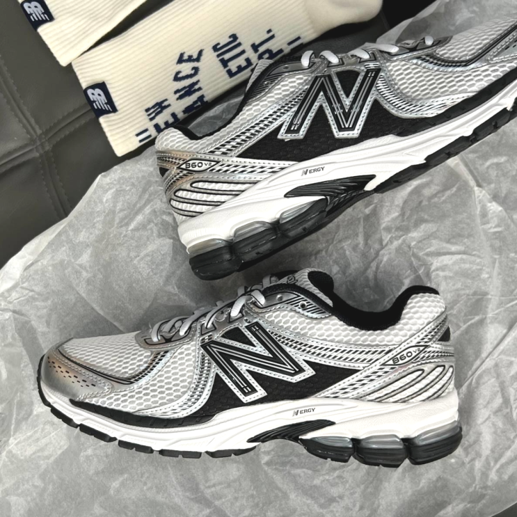  뉴발란스 860V2 실버 사이즈 발편한 여자 운동화 추천