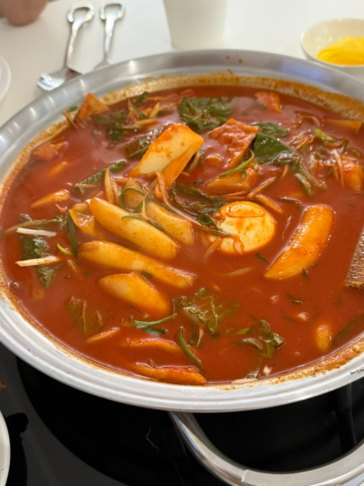  명동역 맛집 영차떡볶이 명동점!