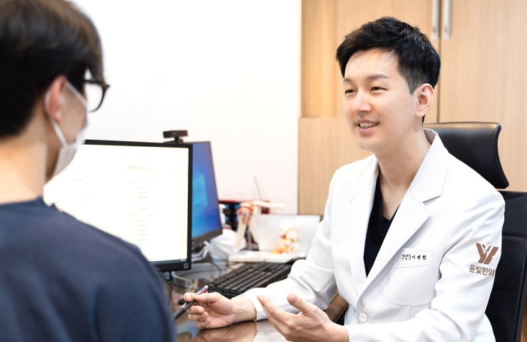 수원 일요일 한의원 사각근 목 어깨 통증 치료