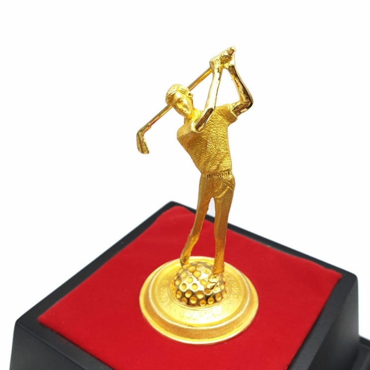  홀인원, 이글 달성 축하 선물로 순금 골프 트로피 37.5g(1냥) 명동 롯데백화점내 롯데한창