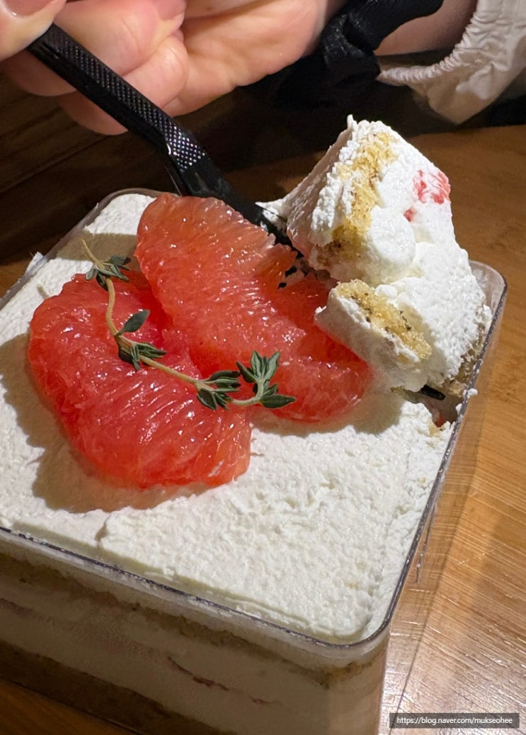  해피모먼트 단호박파운드 백석역 디저트 맛집 자몽 케이크