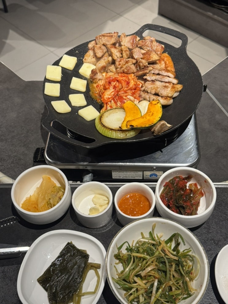  강남역 삼겹살 고기집 ‘육달집’ 회식 추천